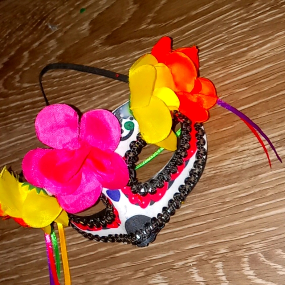 A Mexican handmade mask 🇲🇽🪇